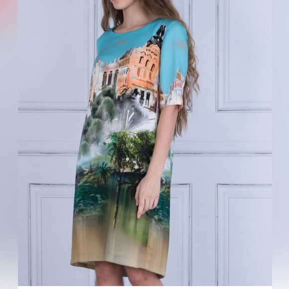 Riani art picture Loose Bodied
Building print view Printed Dress multicolour - Picture 3 of 8